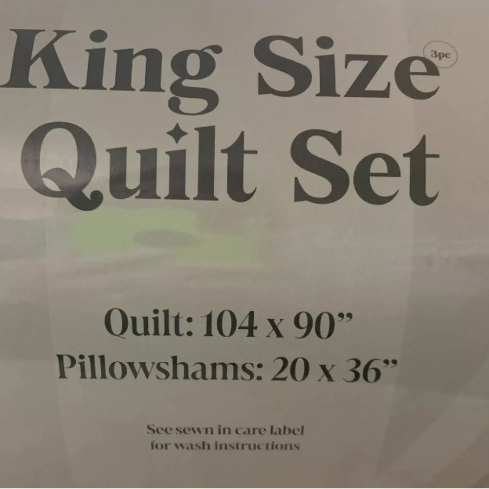 Beaumont King Size Quilt & Pillow Shams Set Black & White Design NEW (Q222)
